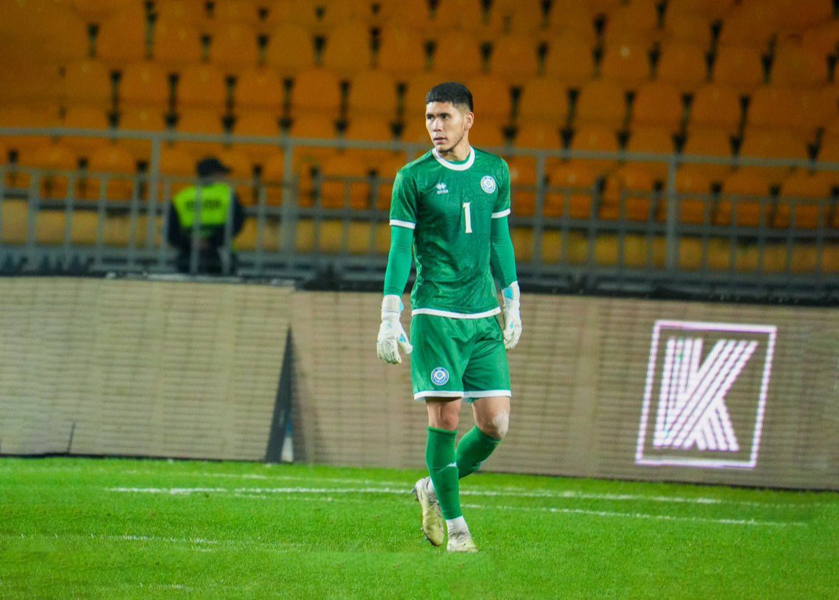 哈薩克守門員戰比利時數據：貢獻8救球+極限阻止隊友烏龍