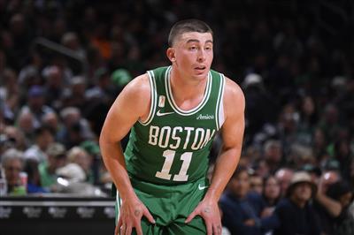 控球感冰涼！普理查德10中2僅得8分5搶籃板