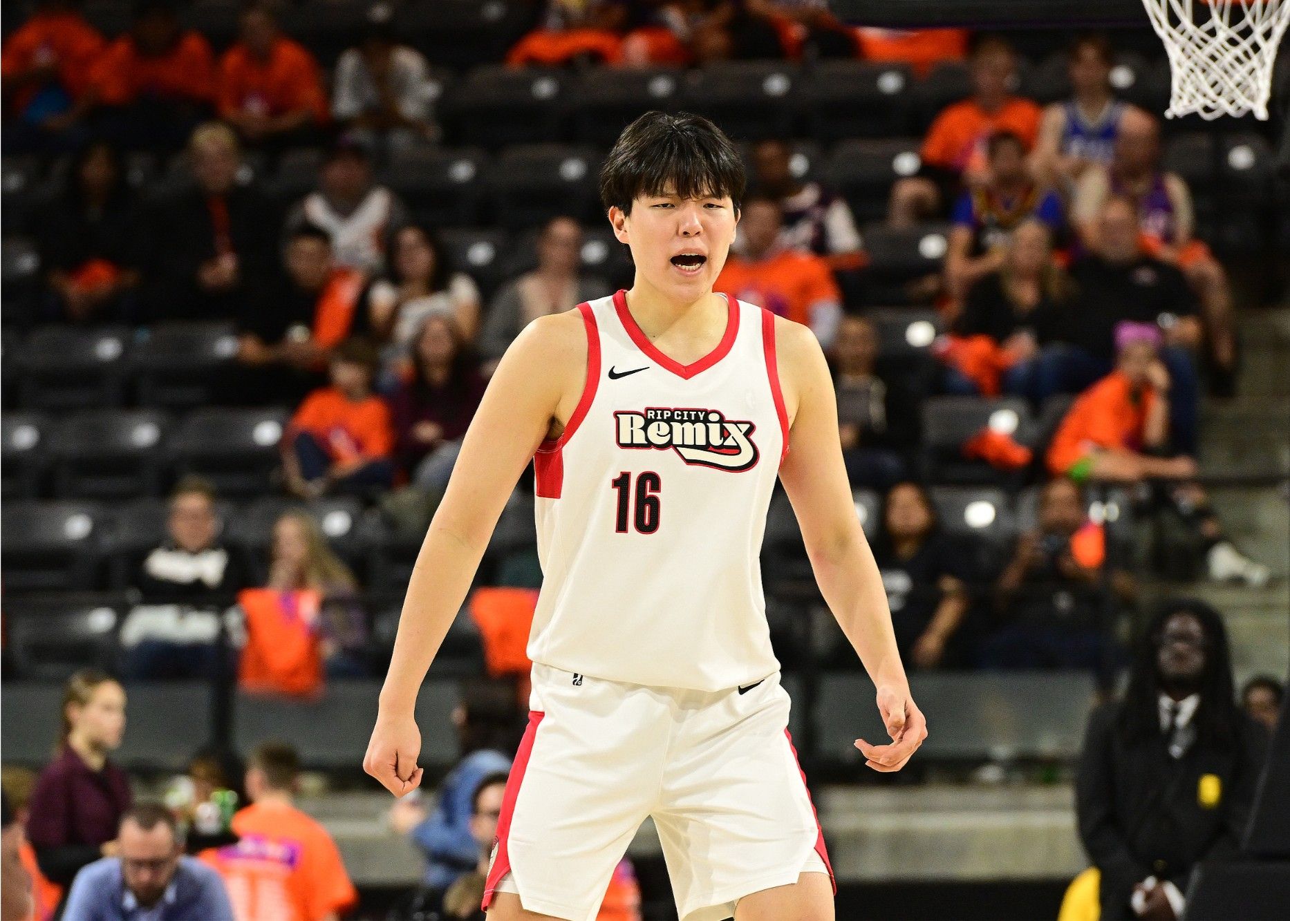 楊瀚森上半場正負值-25&下半場+24，混音最終完成大逆轉