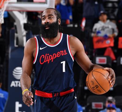 控球感火熱！哈登首節4投全中輕取14分，三分球2投2中