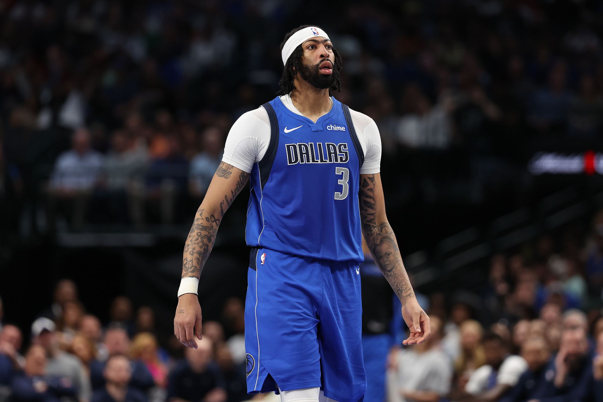 獨行俠傷兵報告：先前左小腿拉傷的戴維斯競技狀態升級為出戰成疑