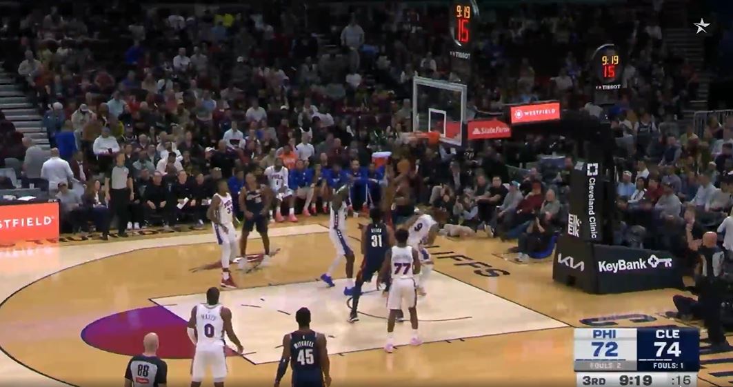 擋不住！米切爾&阿倫單節合砍27分6搶籃板