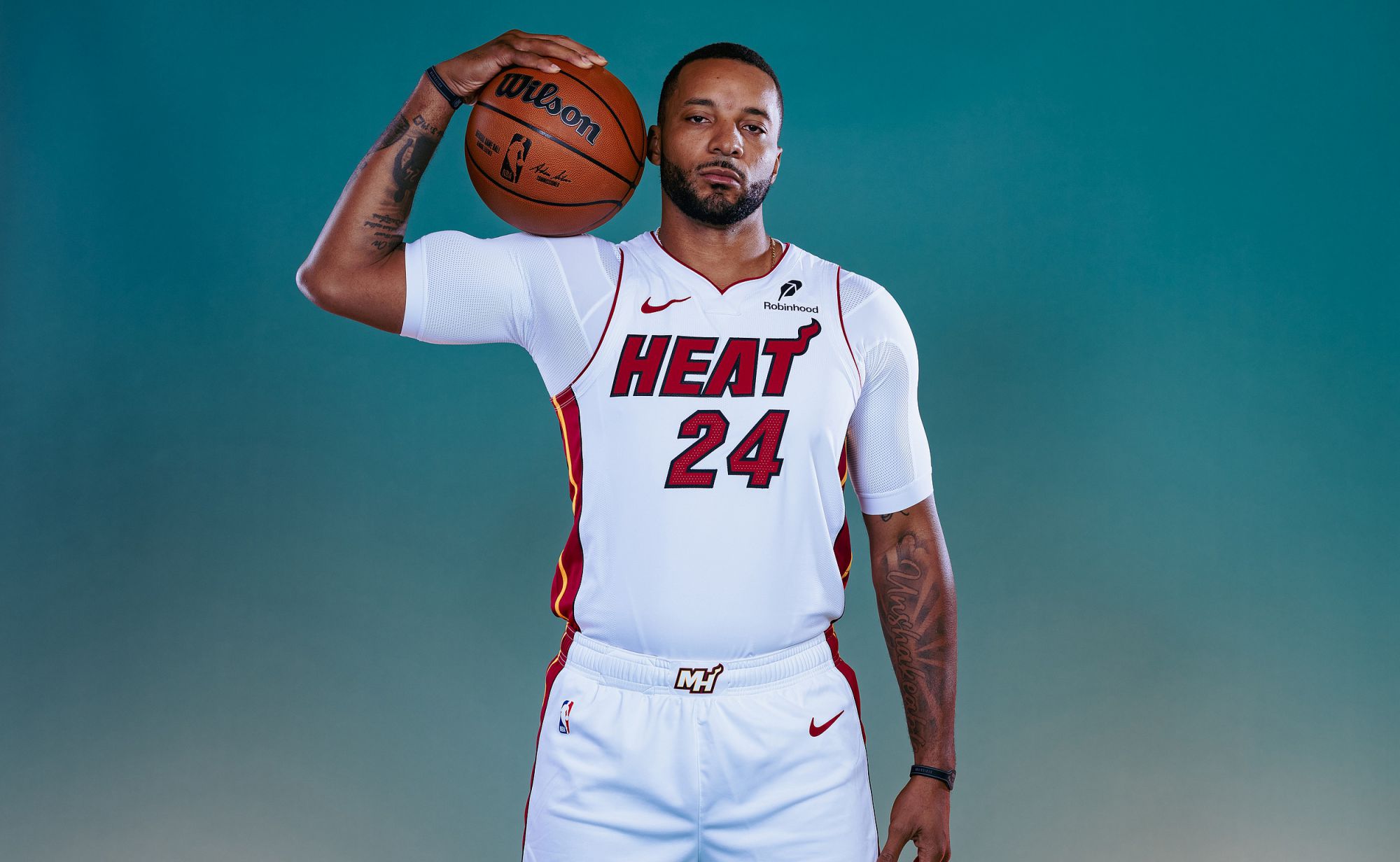 控球感火熱！鮑威爾半場三分球5中4怒砍17分