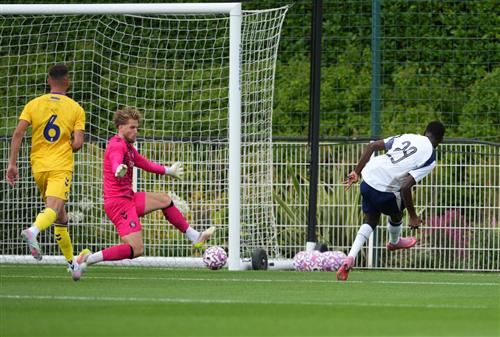 托特納姆熱刺 vs 威科姆流浪者