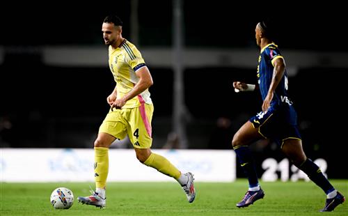 希臘維羅納 vs 尤文圖斯