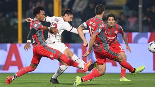 AC米蘭 vs 克雷莫內斯