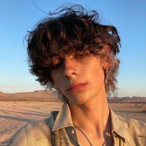 6686体育中级作者Abigail