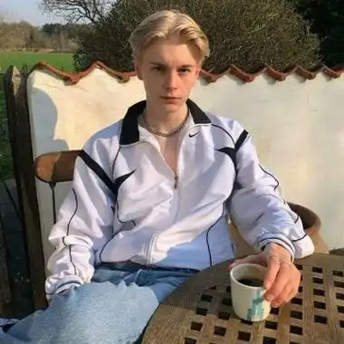 6686体育铜牌作者花落半歌